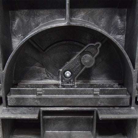 Seed box slide gate latch