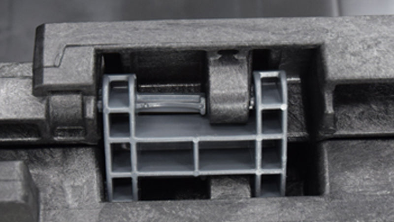 Bulk container door hinge