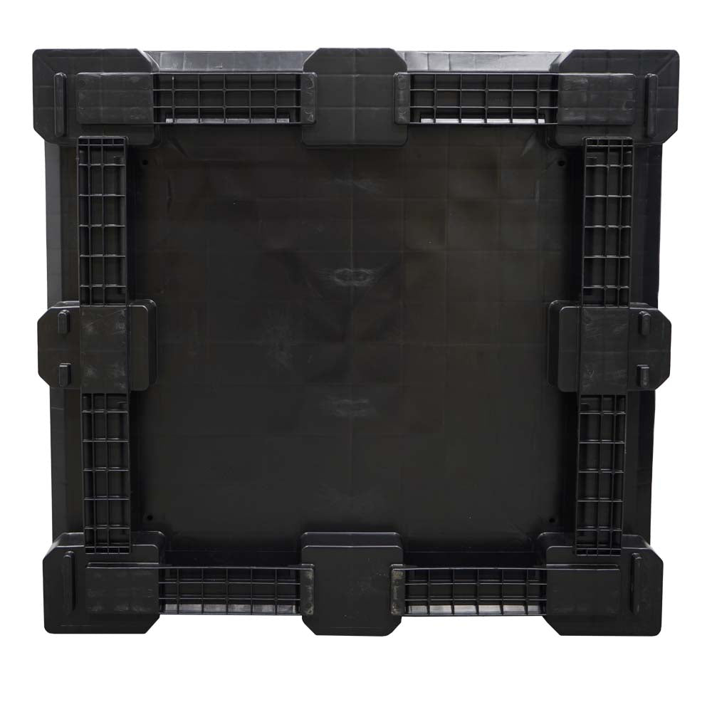 45x48x44 solid floor bulk container bottom view
